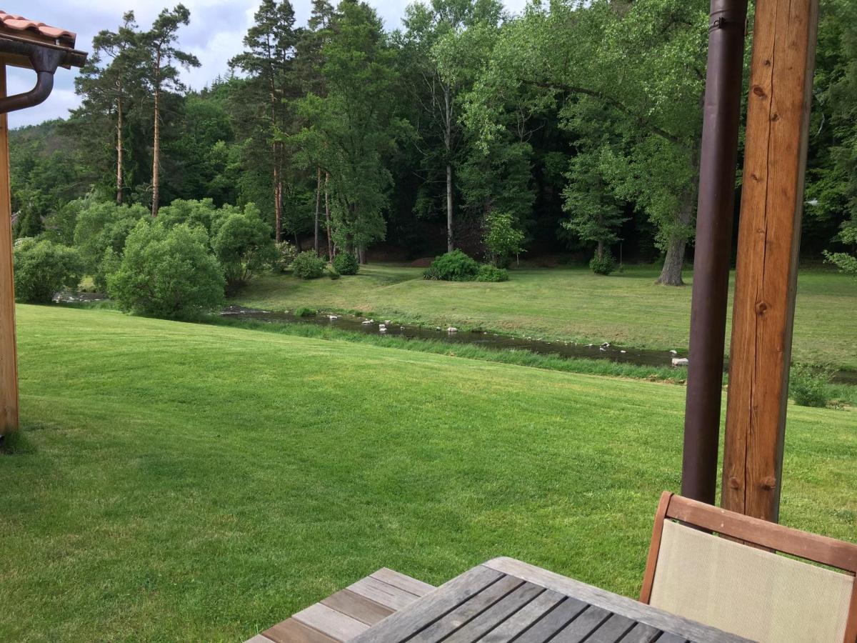 River Wellness Jince Bagian luar foto
